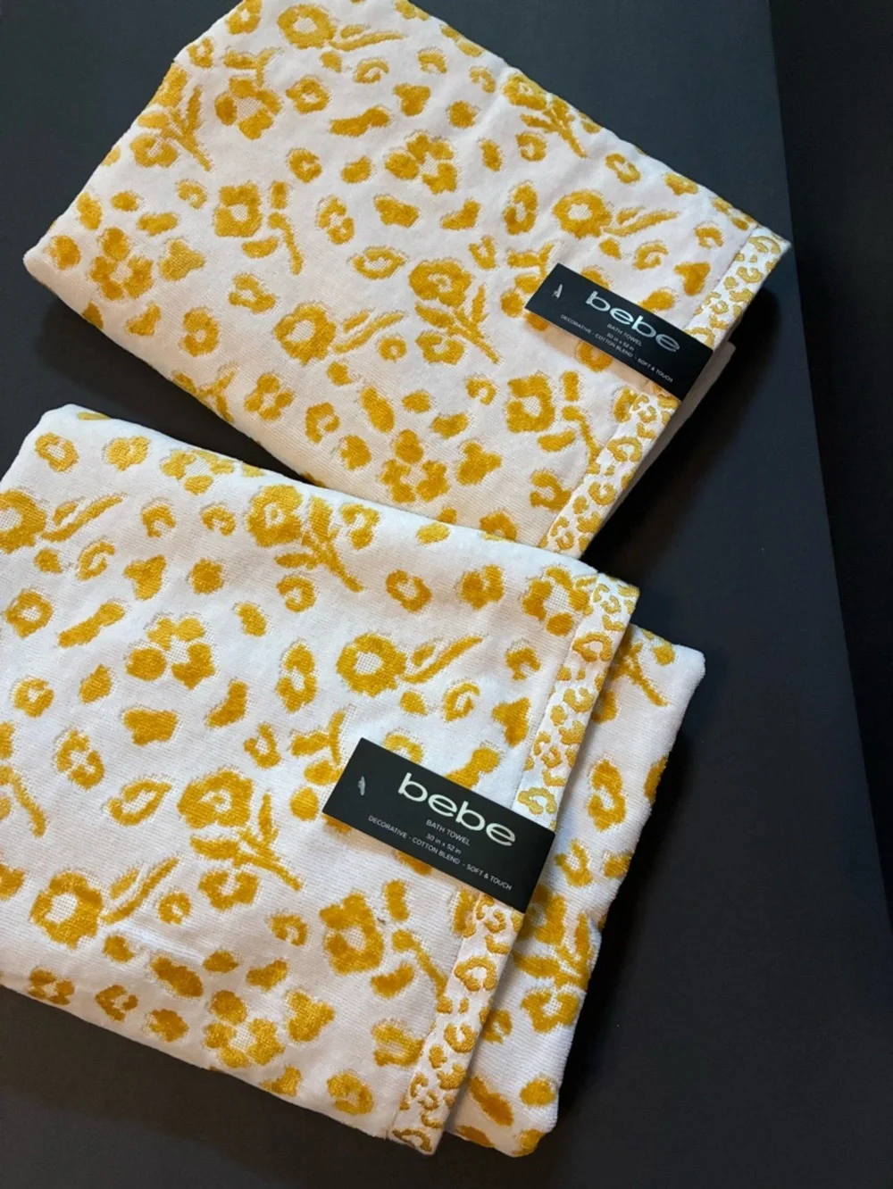 Golden Animal Print bath towels set